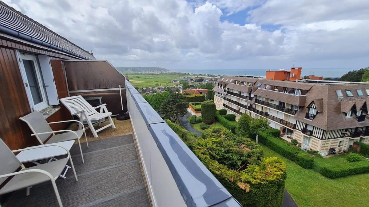 A 10 Minutes A Pieds De La Plage, Residence La Corniche Du Mont Canisy - Traveller Award 2023 Blonville-sur-Mer Exteriör bild
